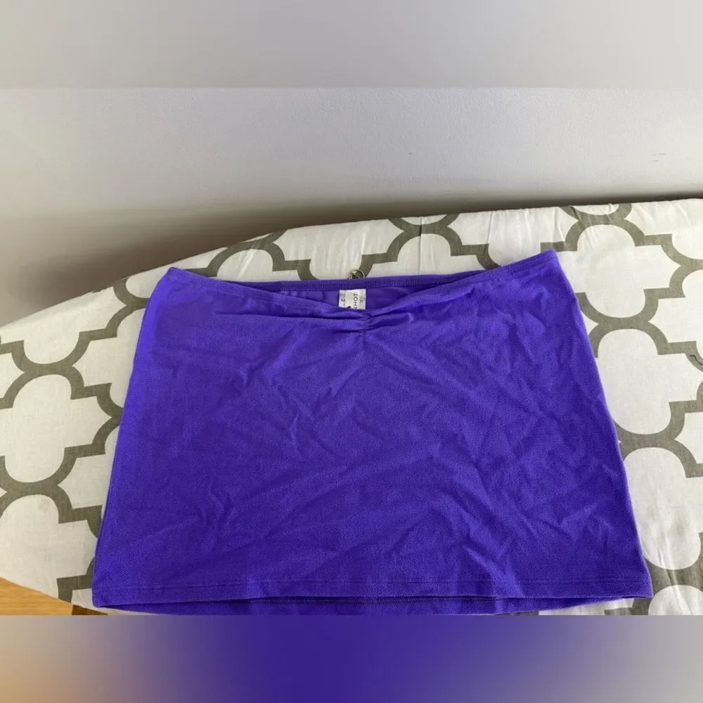 BANANHOT BILLY SKIRT NWOT Size M